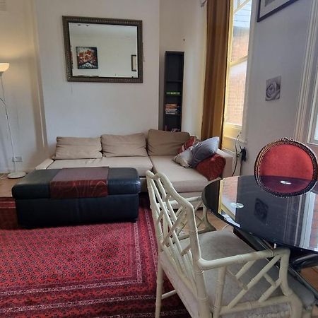 Extra Large One Bedroom Flat With Parking London Exterior photo