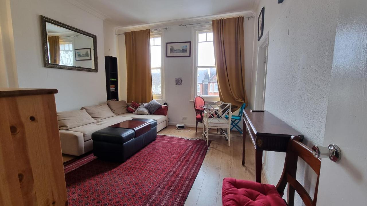 Extra Large One Bedroom Flat With Parking London Exterior photo
